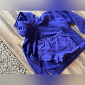 Aritzia TNA set